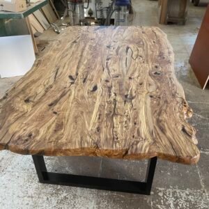 mesas de 140x80 cm en madera de olivo