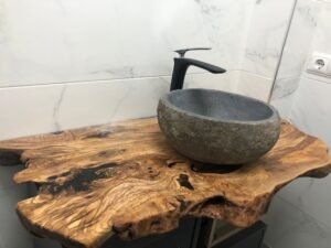 Encimeras de Baño de 140x50 cm en Madera de Olivo